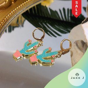 🍑 Wanderlust Desert vibes Summer Pastel Gold Cactus hinged Earrings